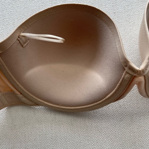 Maidenform nude strapeless bra - Picture 4 of 4